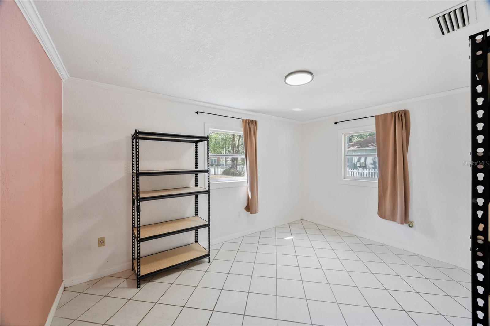 10303 N MYRTLE ST, TAMPA, FL, 33617