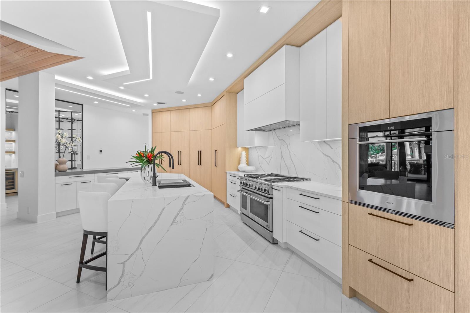 A4669396 Property Photo