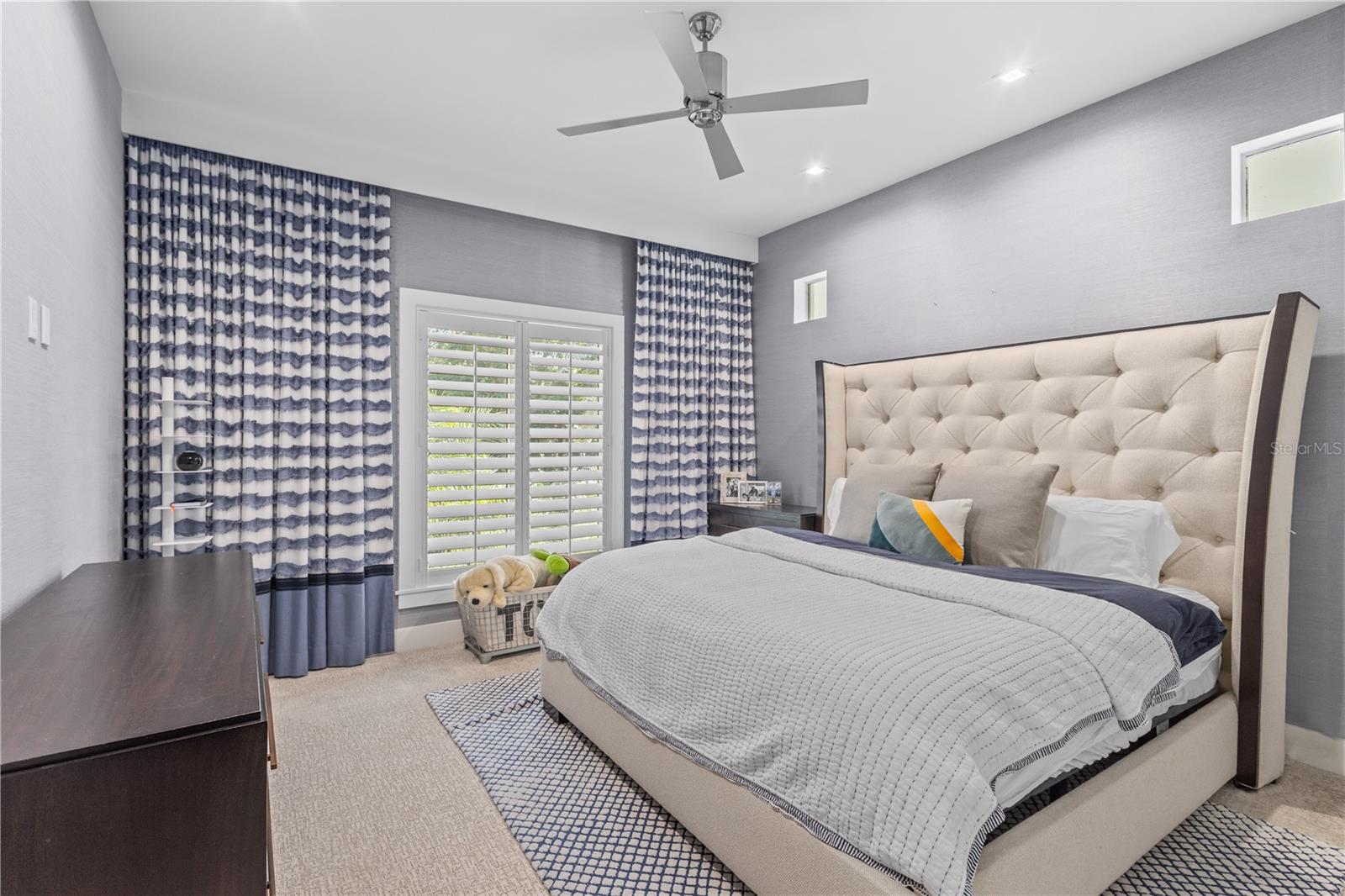 A4669396 Property Photo