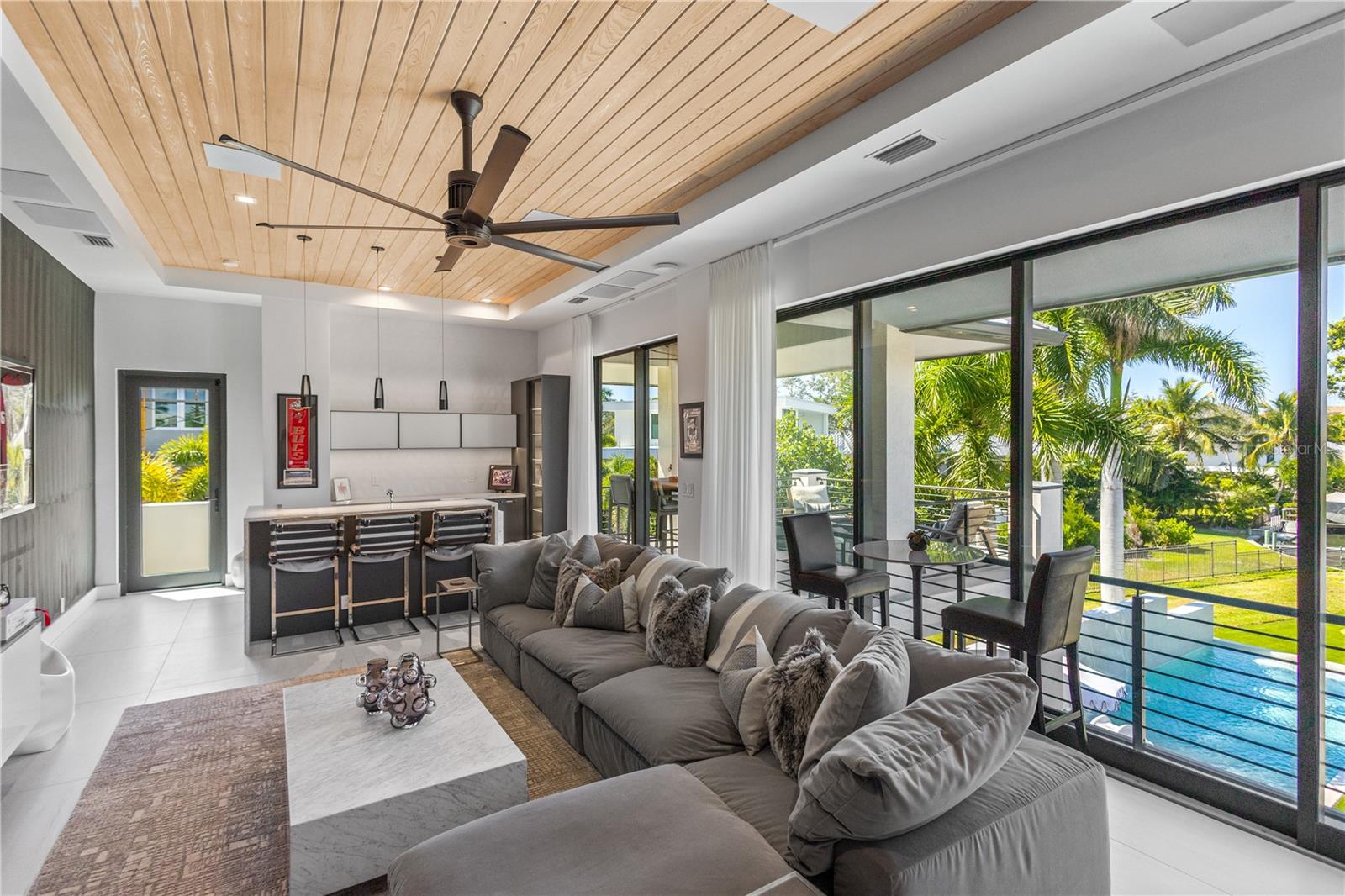 A4669396 Property Photo