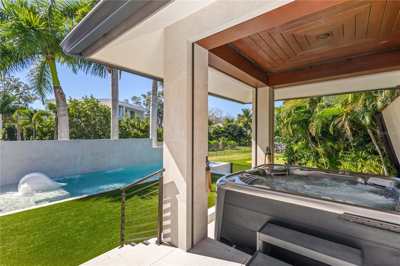 A4669396 Property Photo