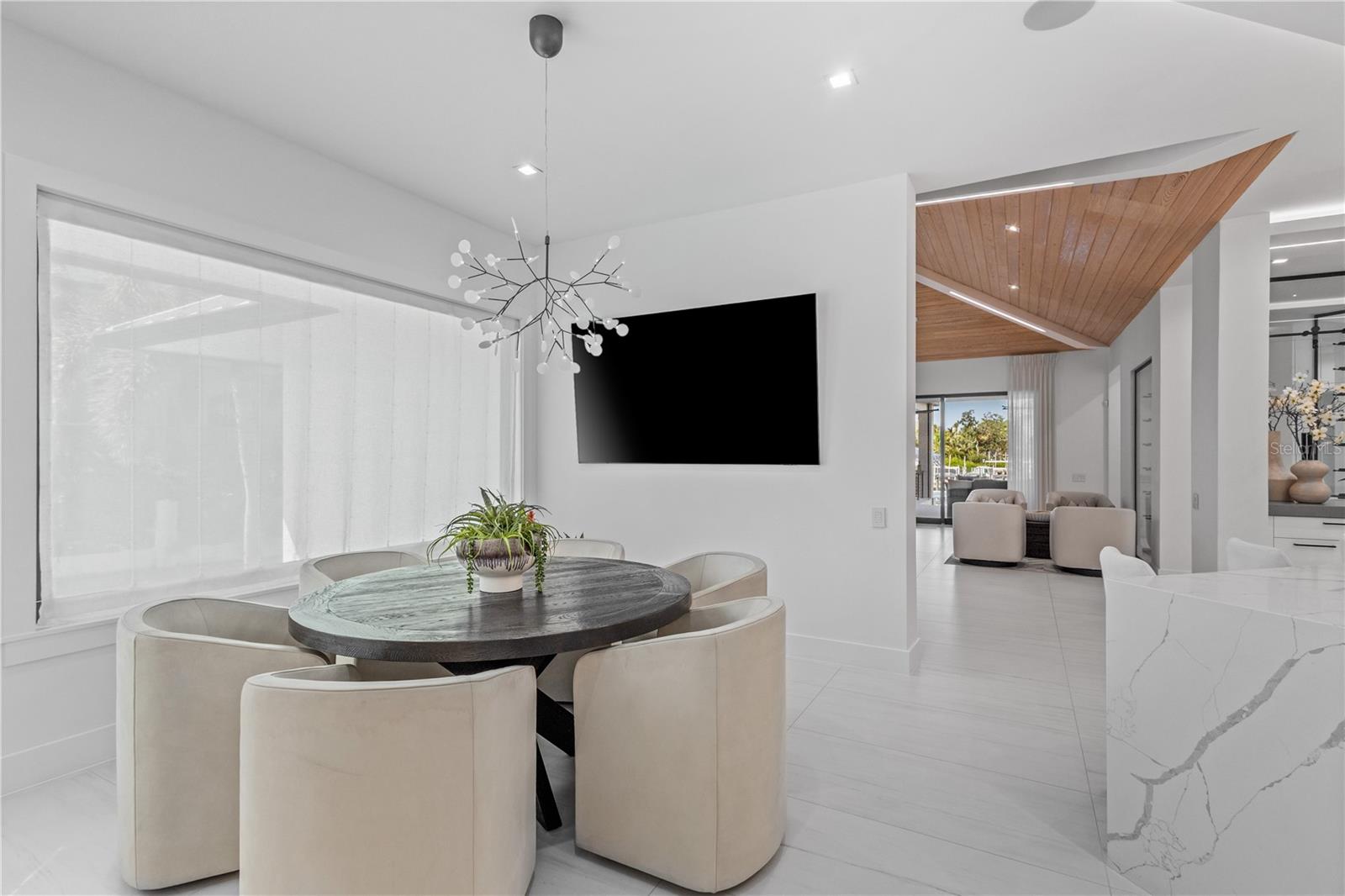 A4669396 Property Photo