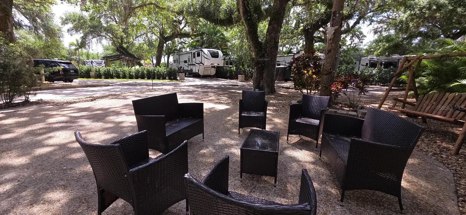 400 LONGHORN DR, RIVER RANCH, FL, 33867