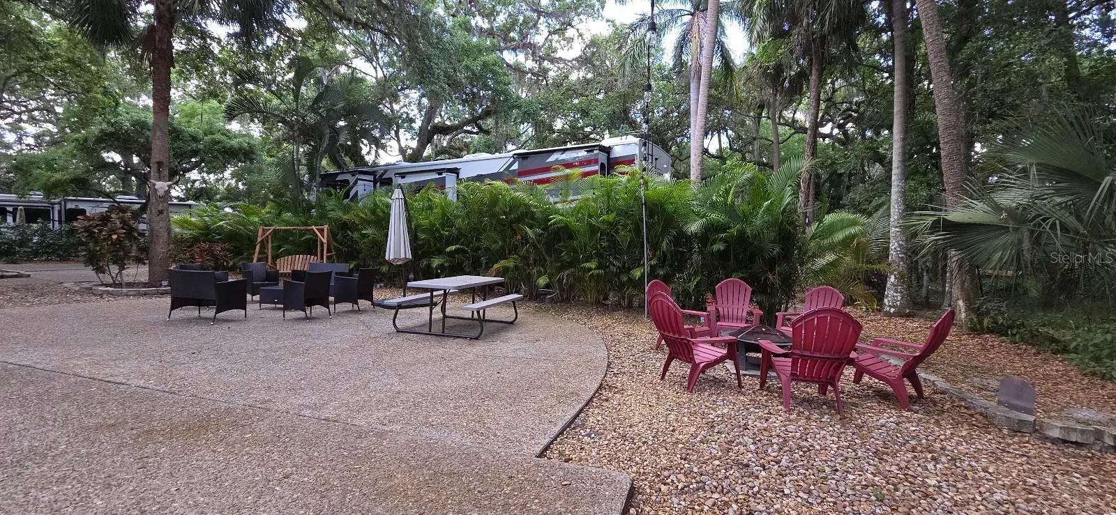 400 LONGHORN DR, RIVER RANCH, FL, 33867