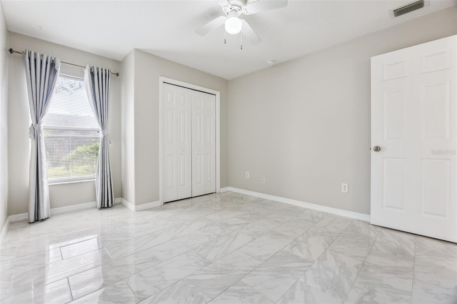 3711 MEADOW GREEN DR, TAVARES, FL, 32778