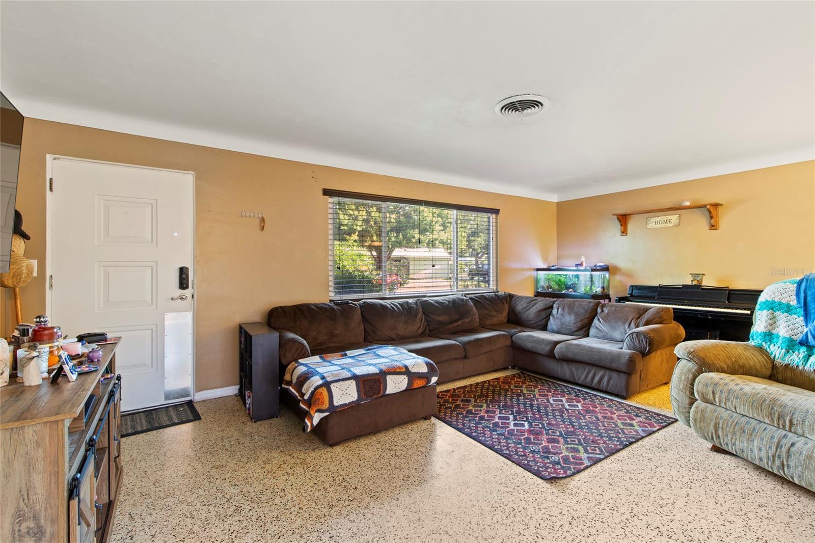 6118 36TH AVE N, ST PETERSBURG, FL, 33710