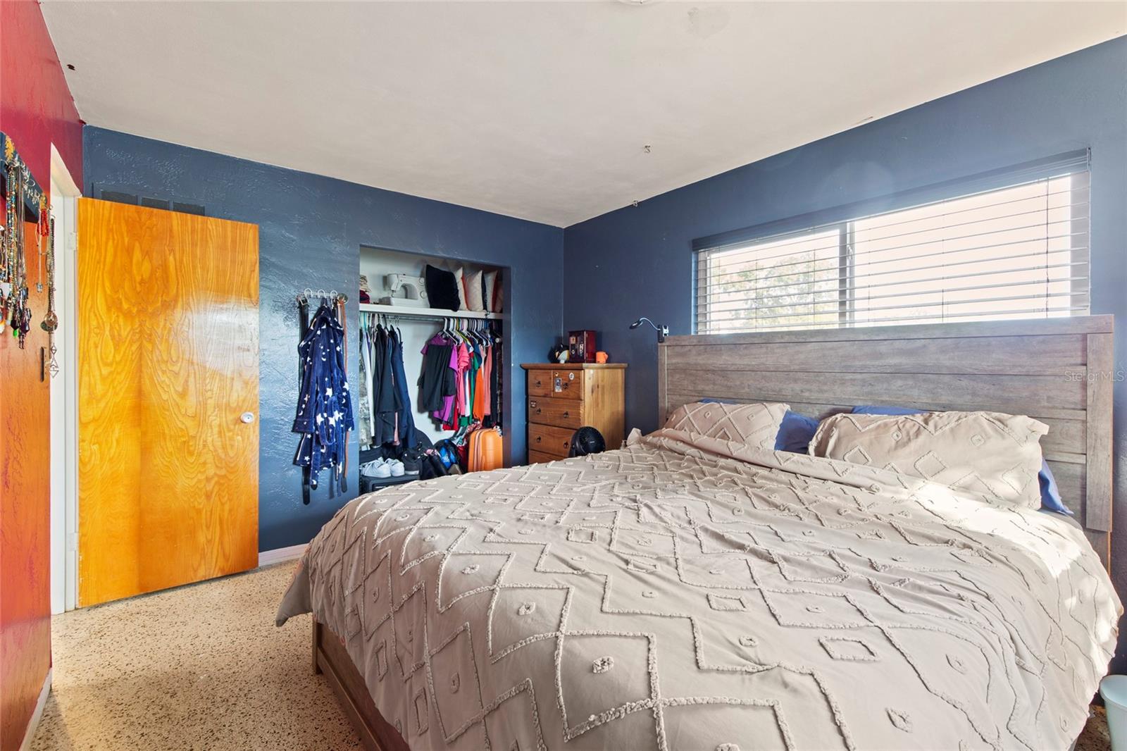 6118 36TH AVE N, ST PETERSBURG, FL, 33710