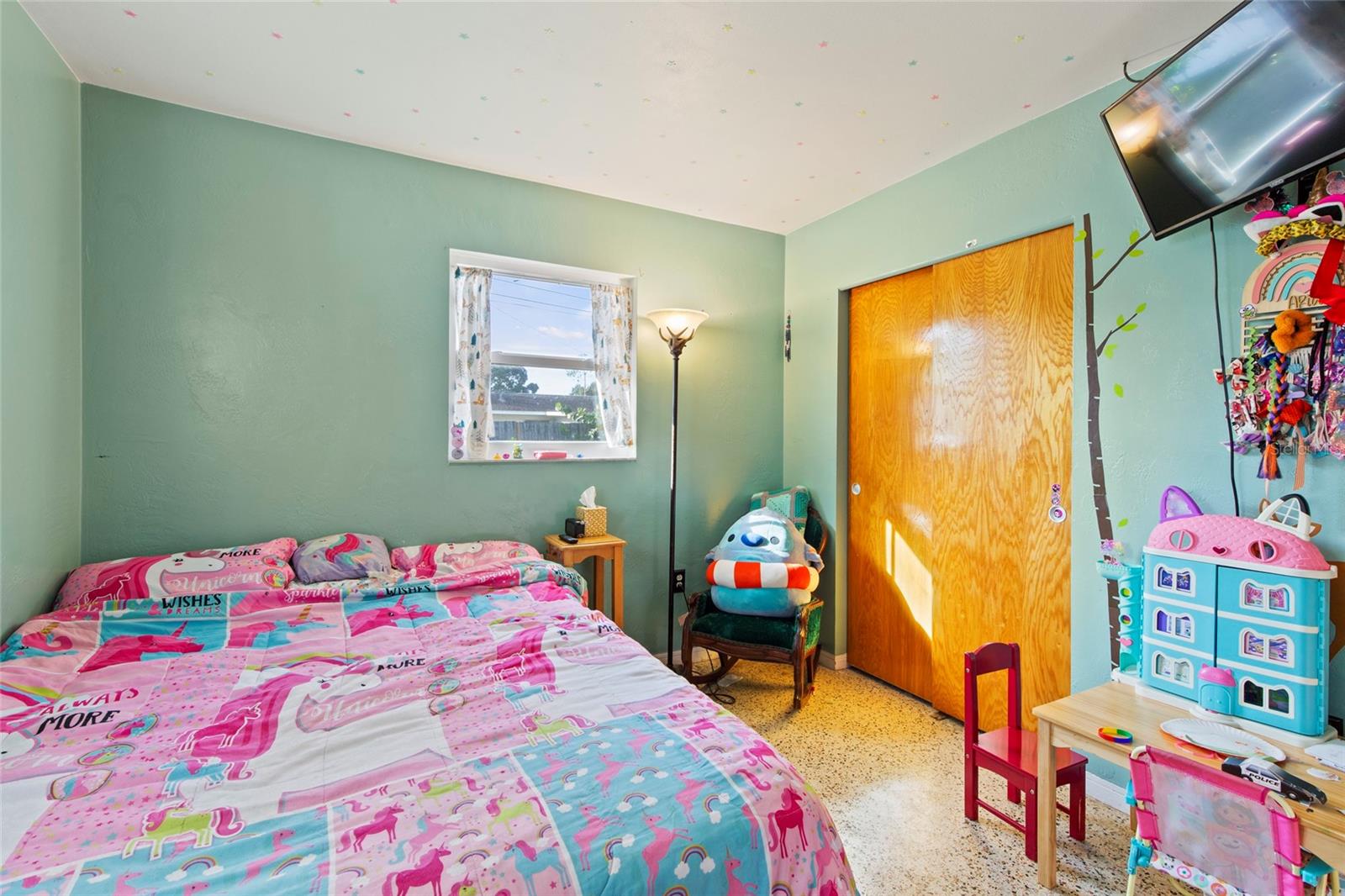 6118 36TH AVE N, ST PETERSBURG, FL, 33710