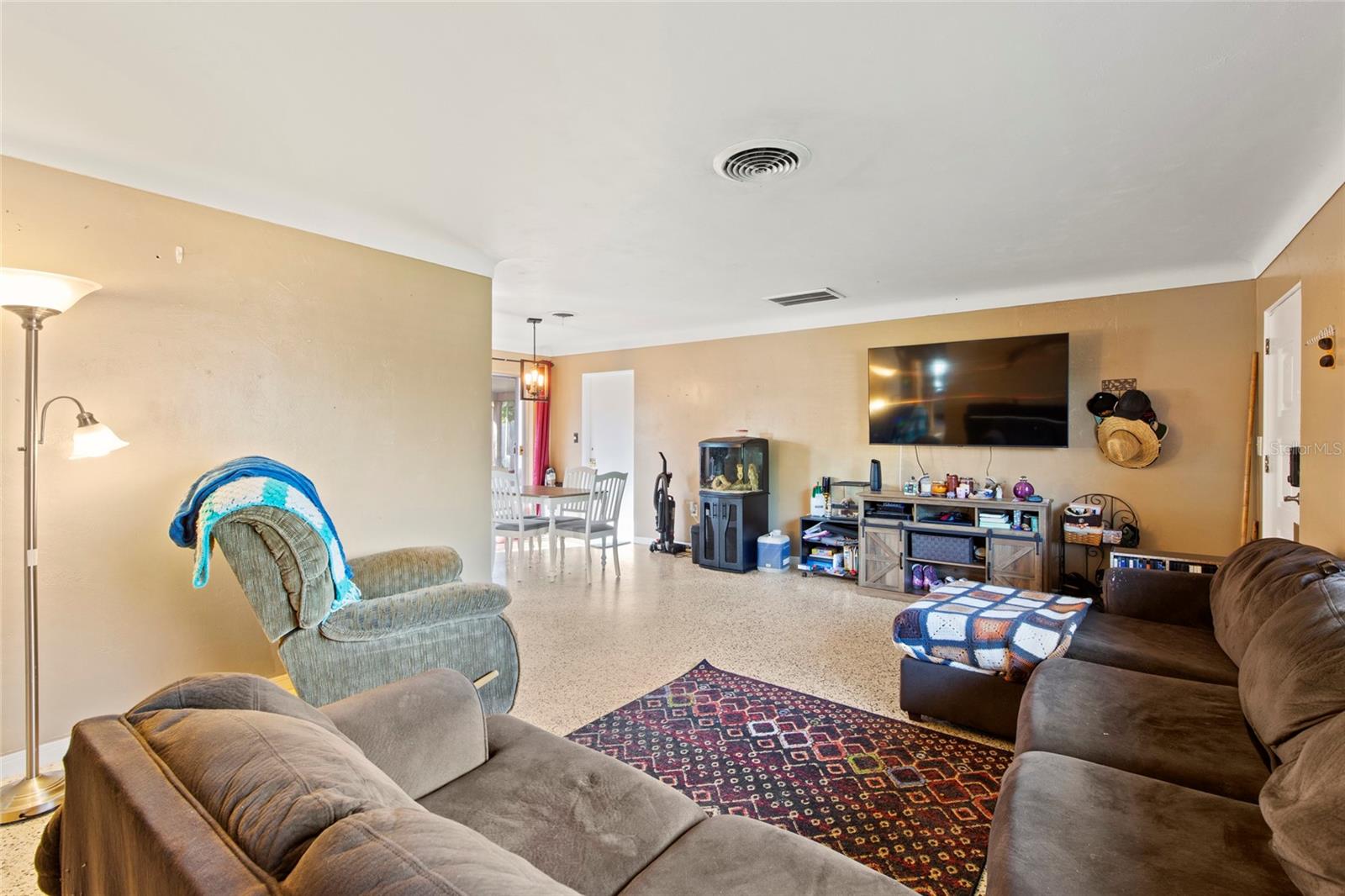 6118 36TH AVE N, ST PETERSBURG, FL, 33710