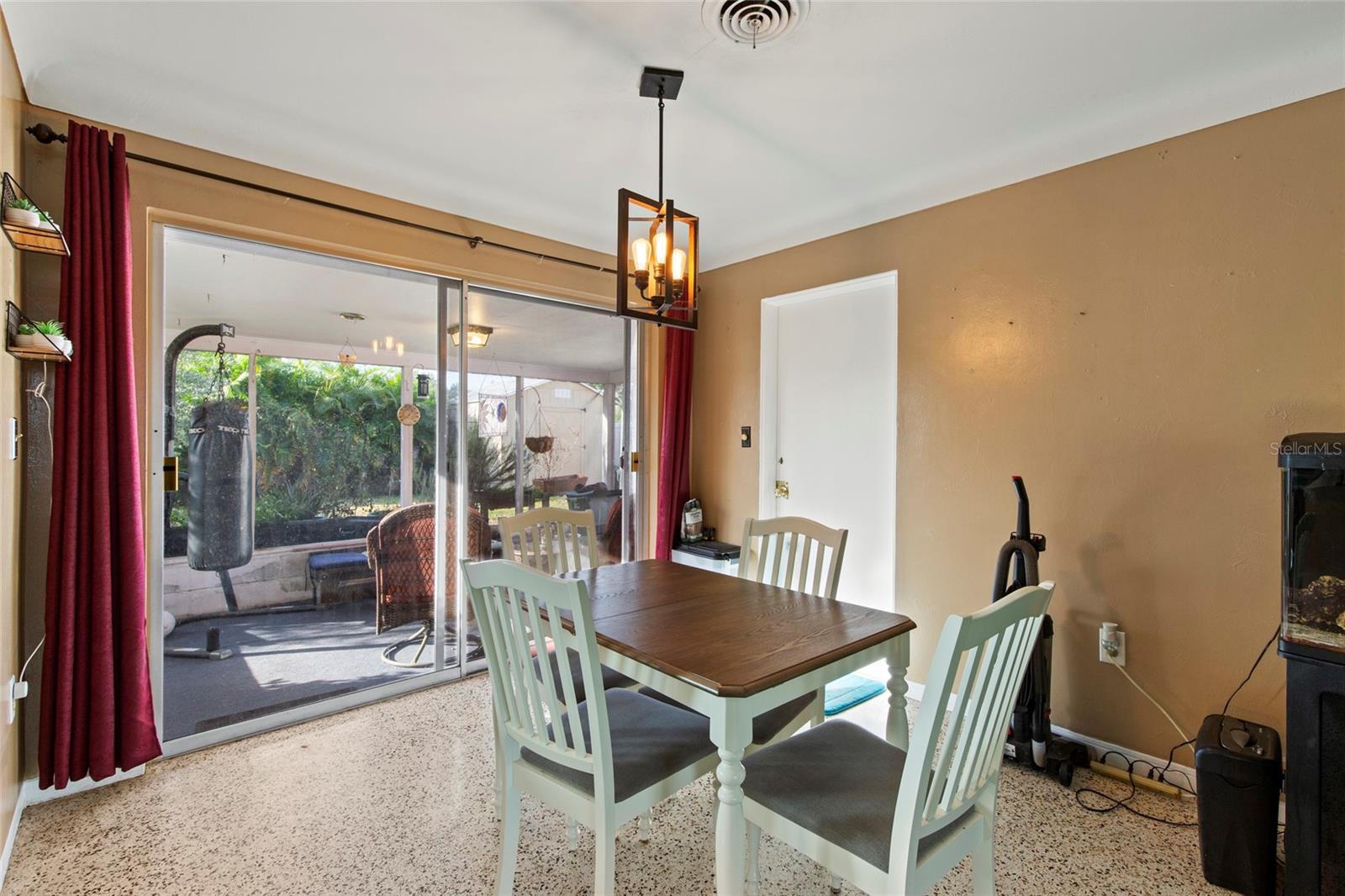 6118 36TH AVE N, ST PETERSBURG, FL, 33710