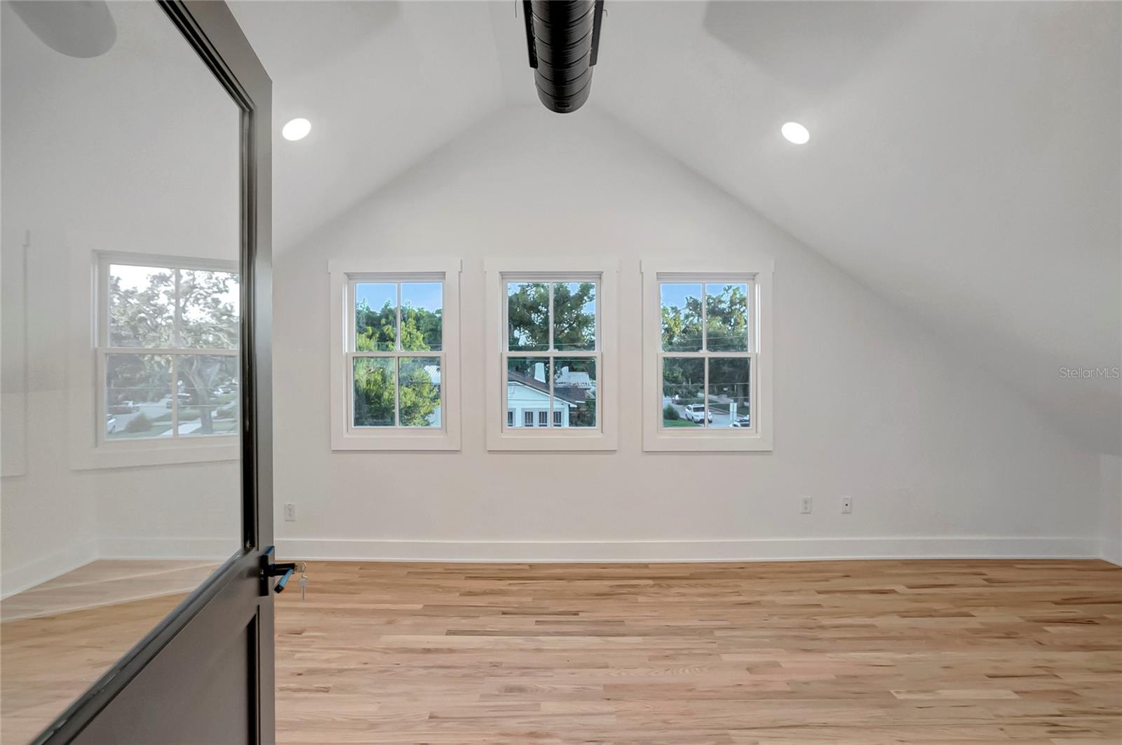 2111 W CLEVELAND ST, TAMPA, FL, 33606