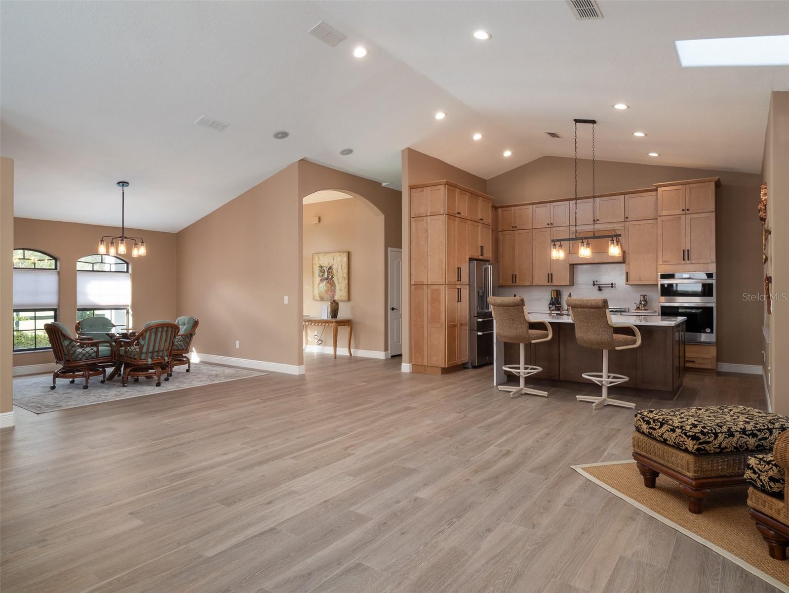 15921 NW HIGHWAY 464B, MORRISTON, FL, 32668