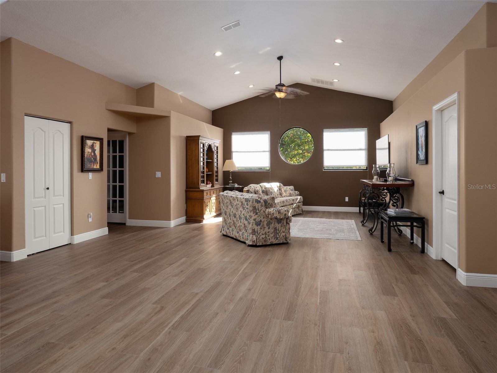 15921 NW HIGHWAY 464B, MORRISTON, FL, 32668