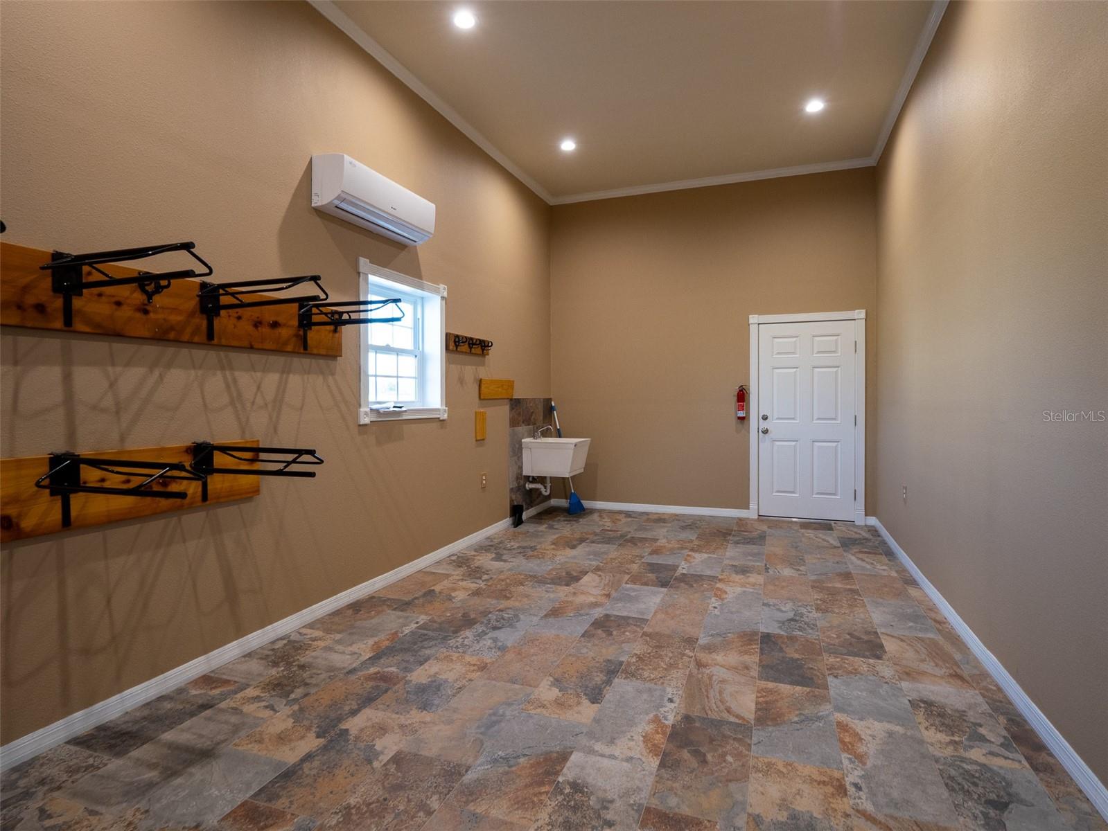 15921 NW HIGHWAY 464B, MORRISTON, FL, 32668