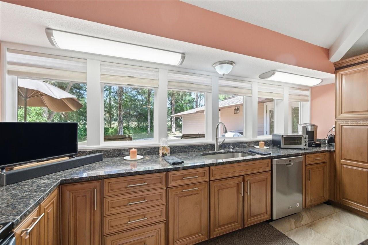 22063 LAKE LINDSEY RD, BROOKSVILLE, FL, 34601