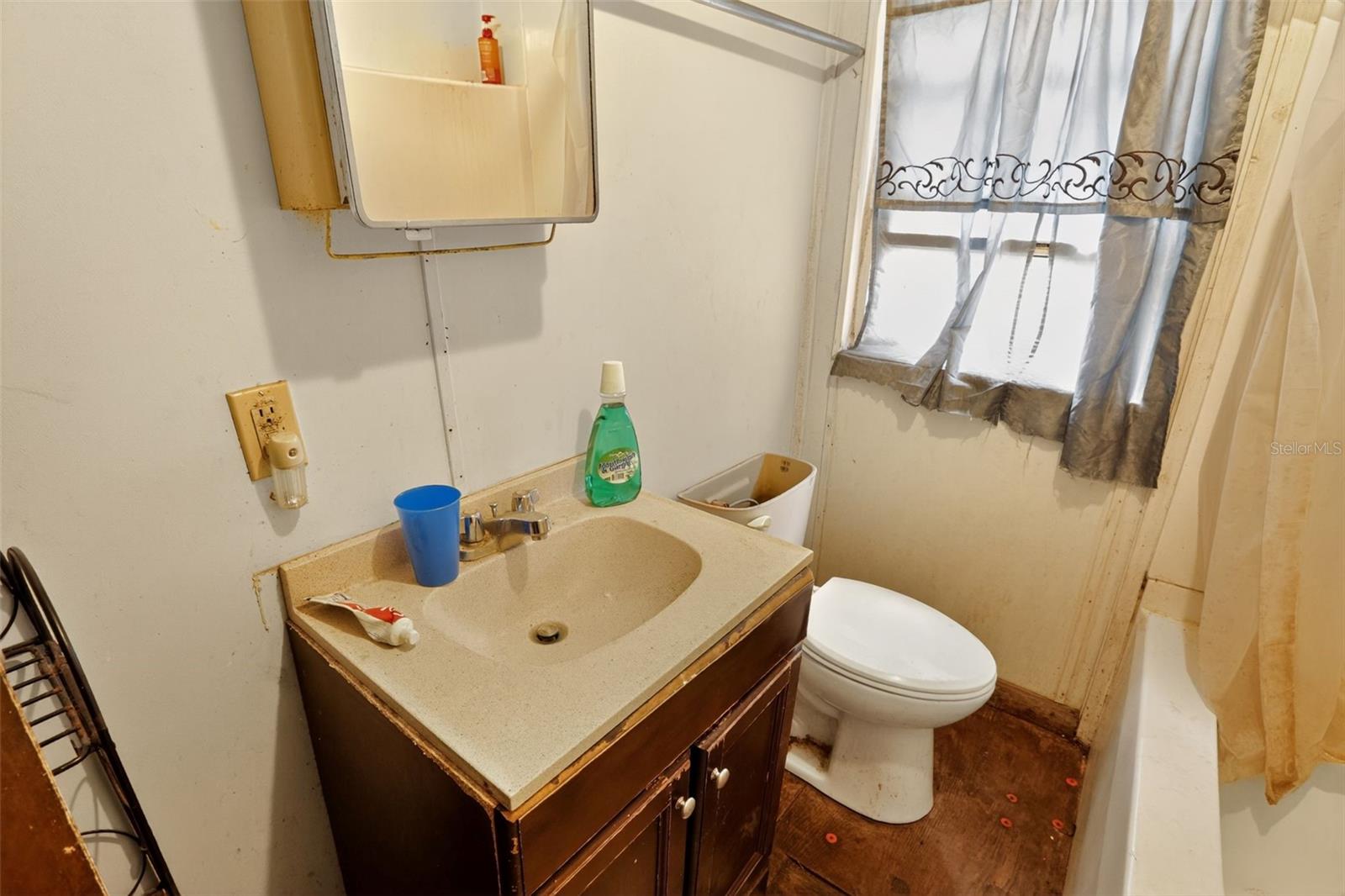 A4669413 Property Photo