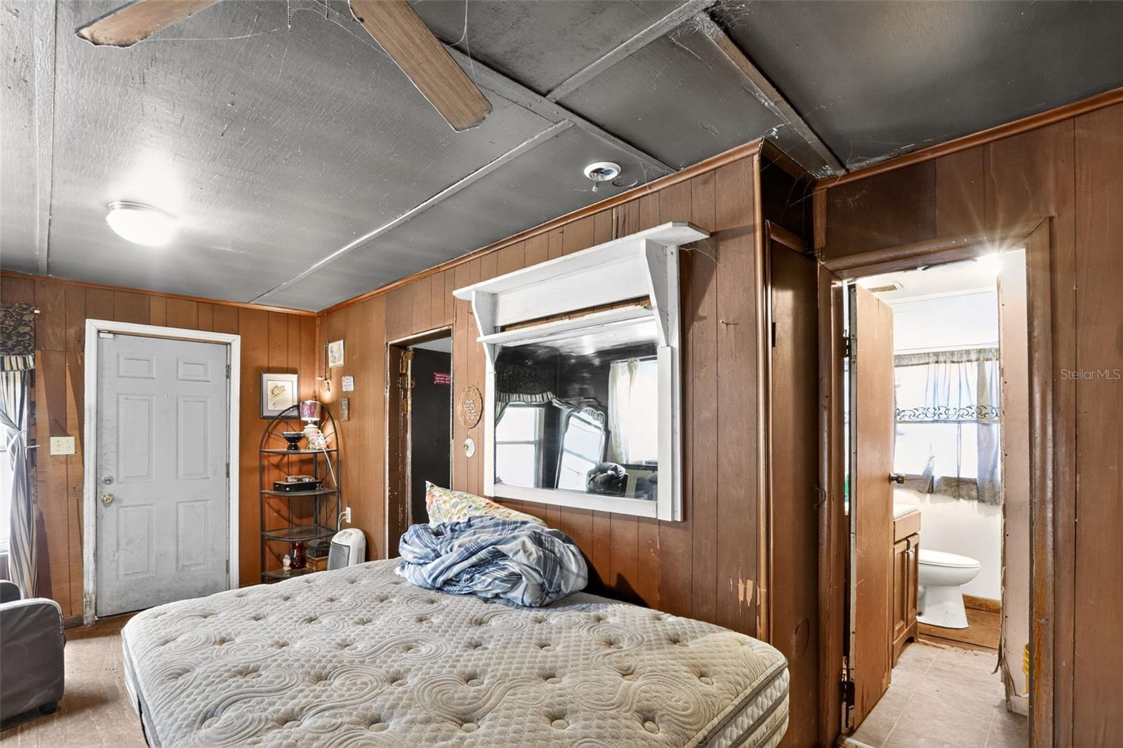 A4669413 Property Photo