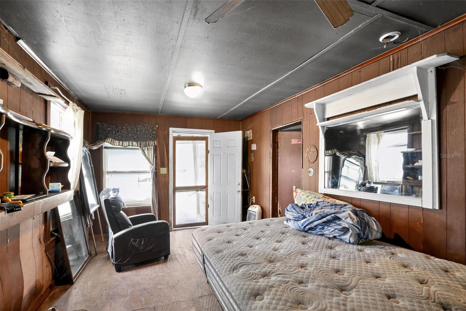 A4669413 Property Photo