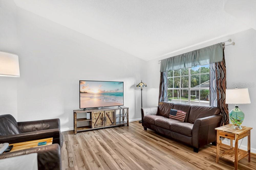 928 ROYAL OAKS DR, APOPKA, FL, 32703