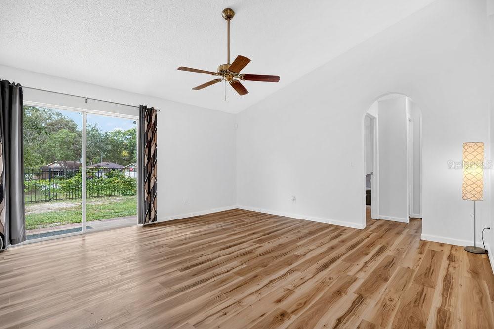 928 ROYAL OAKS DR, APOPKA, FL, 32703