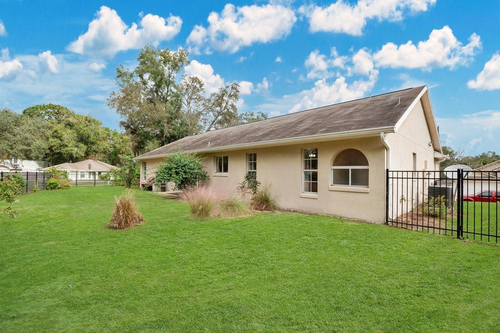 928 ROYAL OAKS DR, APOPKA, FL, 32703