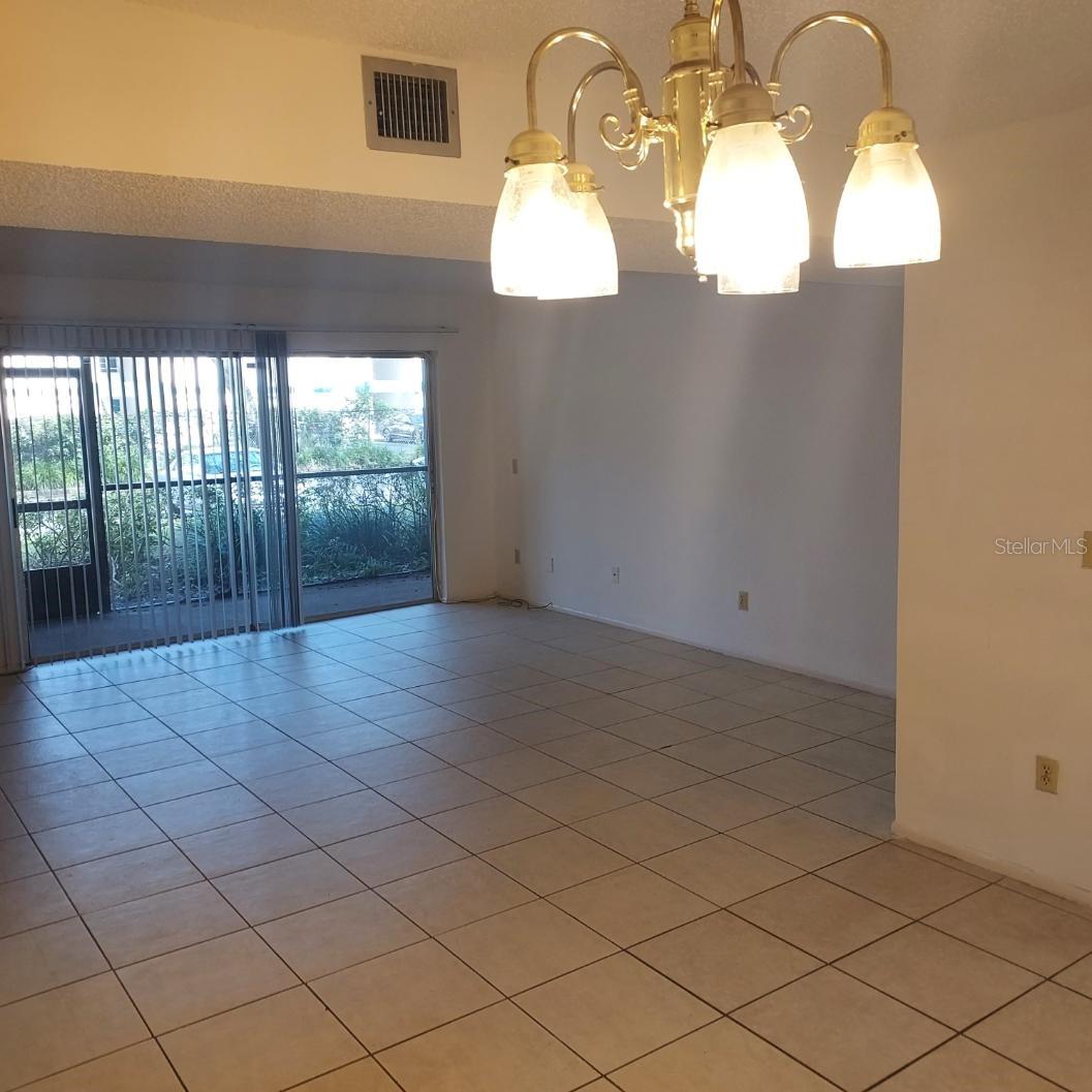 4411 SHADY TERRACE LN #105, TAMPA, FL, 33613