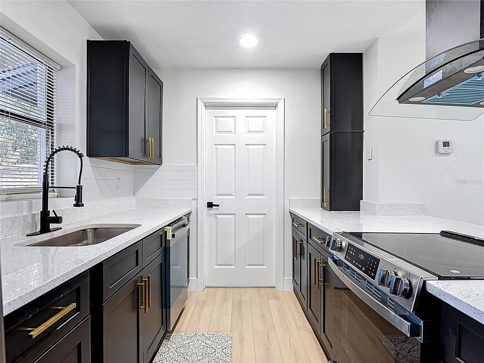 1195 RAMBLE AVE, DELTONA, FL, 32725