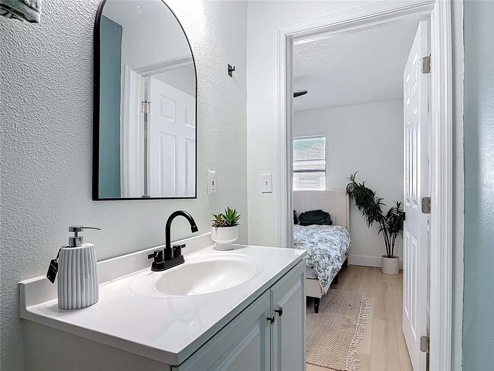 1195 RAMBLE AVE, DELTONA, FL, 32725