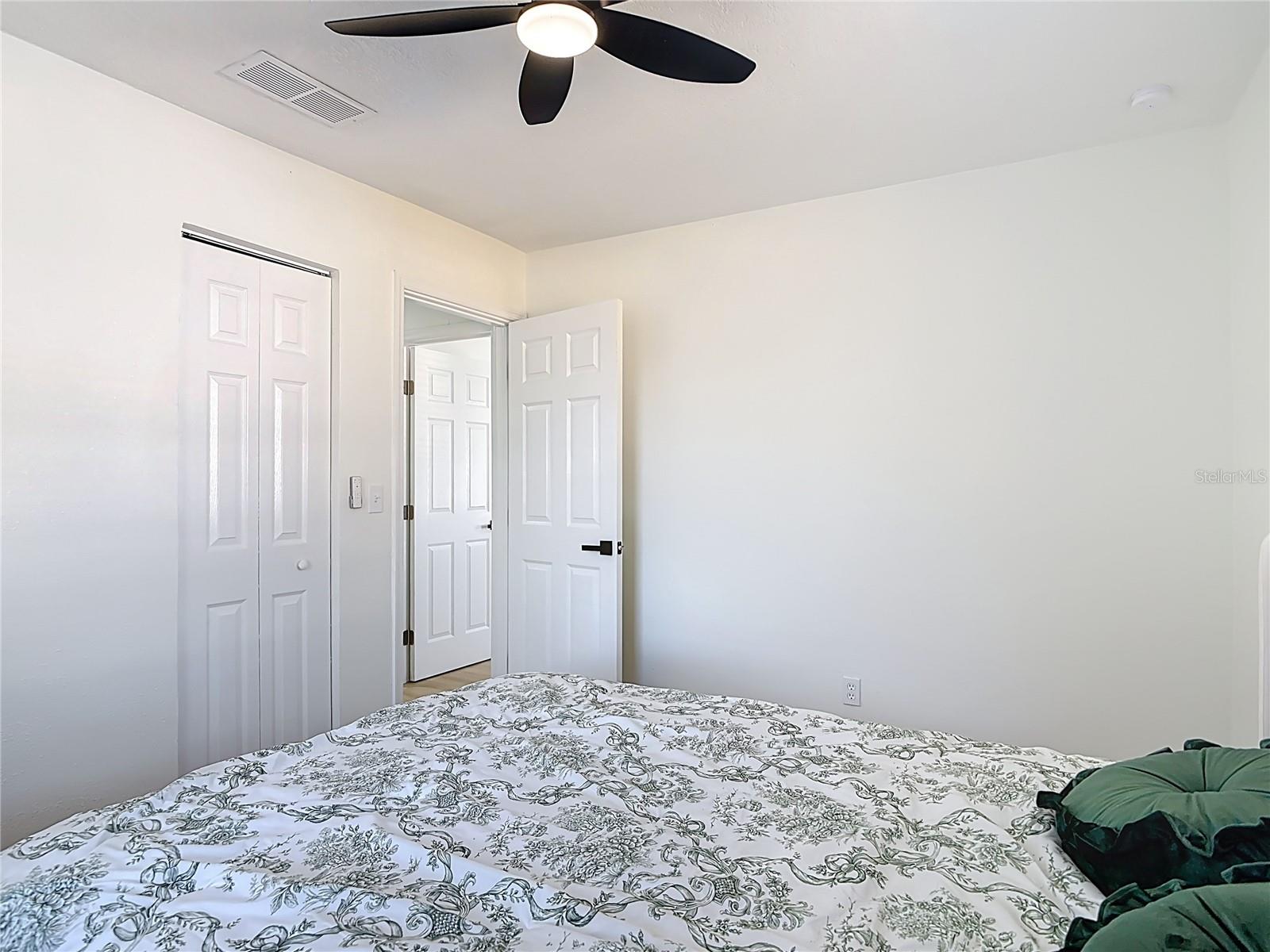 1195 RAMBLE AVE, DELTONA, FL, 32725