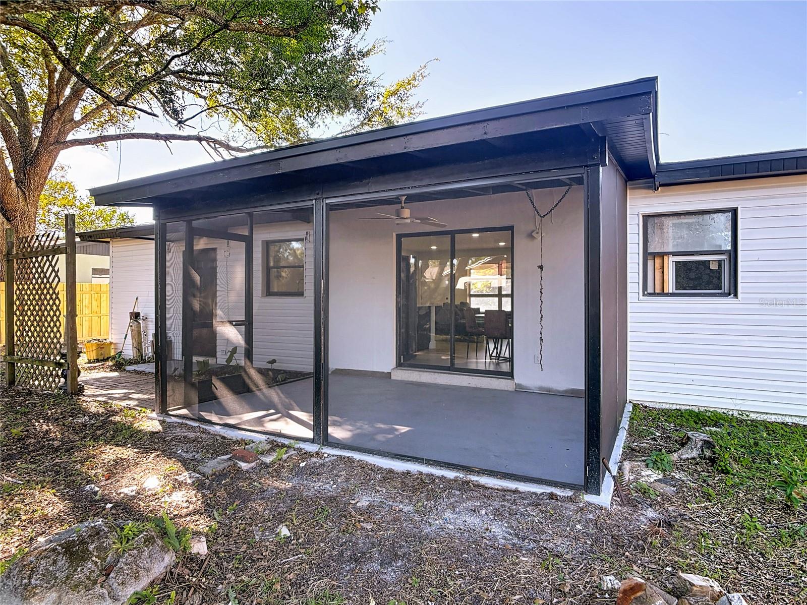 1195 RAMBLE AVE, DELTONA, FL, 32725