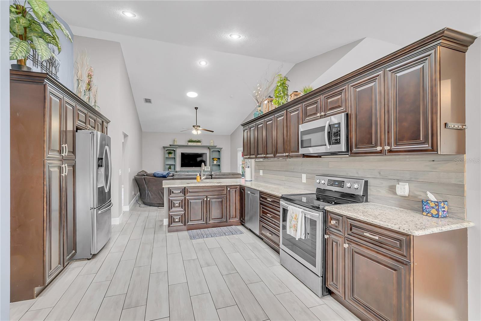 1584 THORNHILL CIR, OVIEDO, FL, 32765