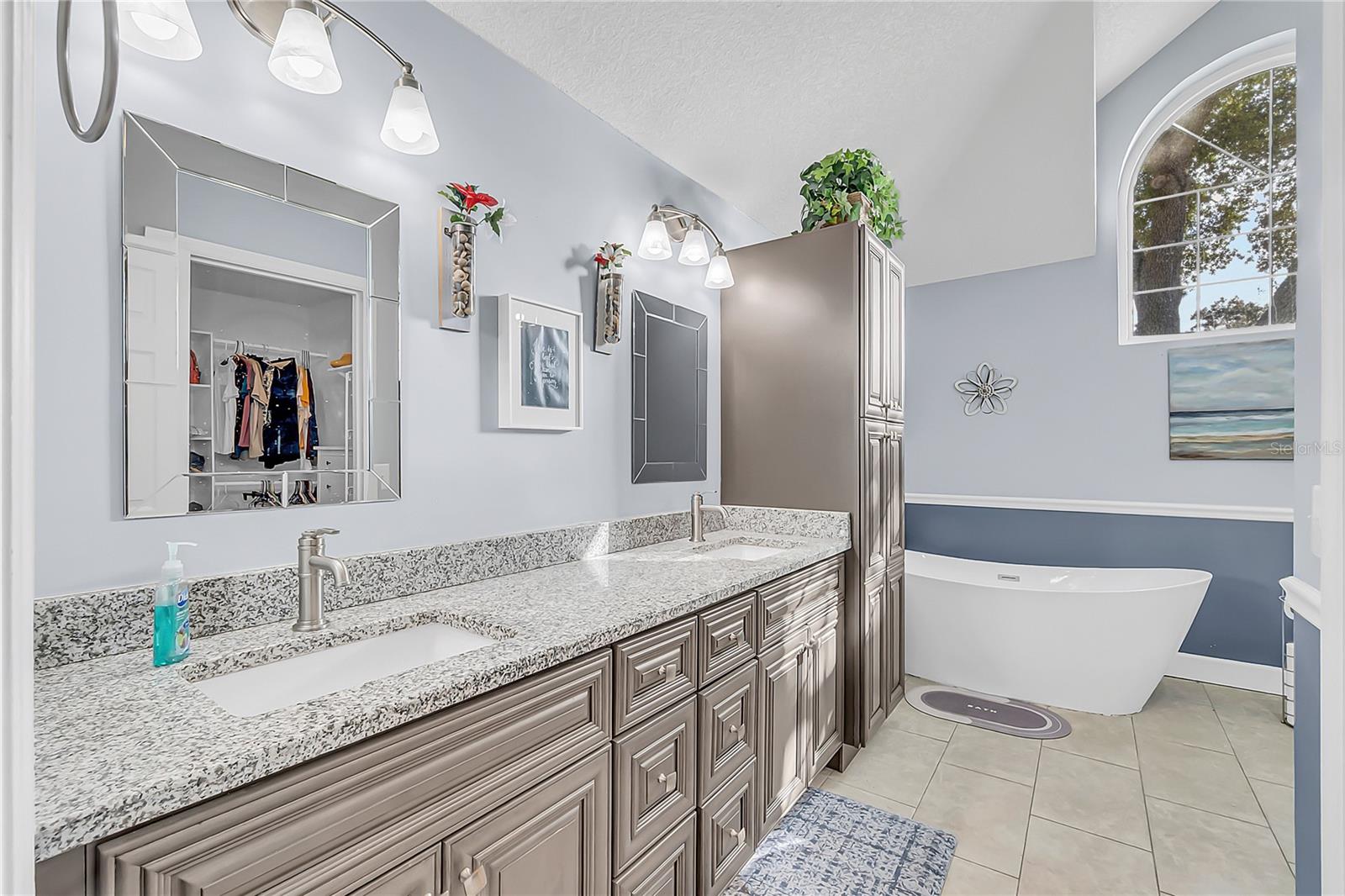 1584 THORNHILL CIR, OVIEDO, FL, 32765