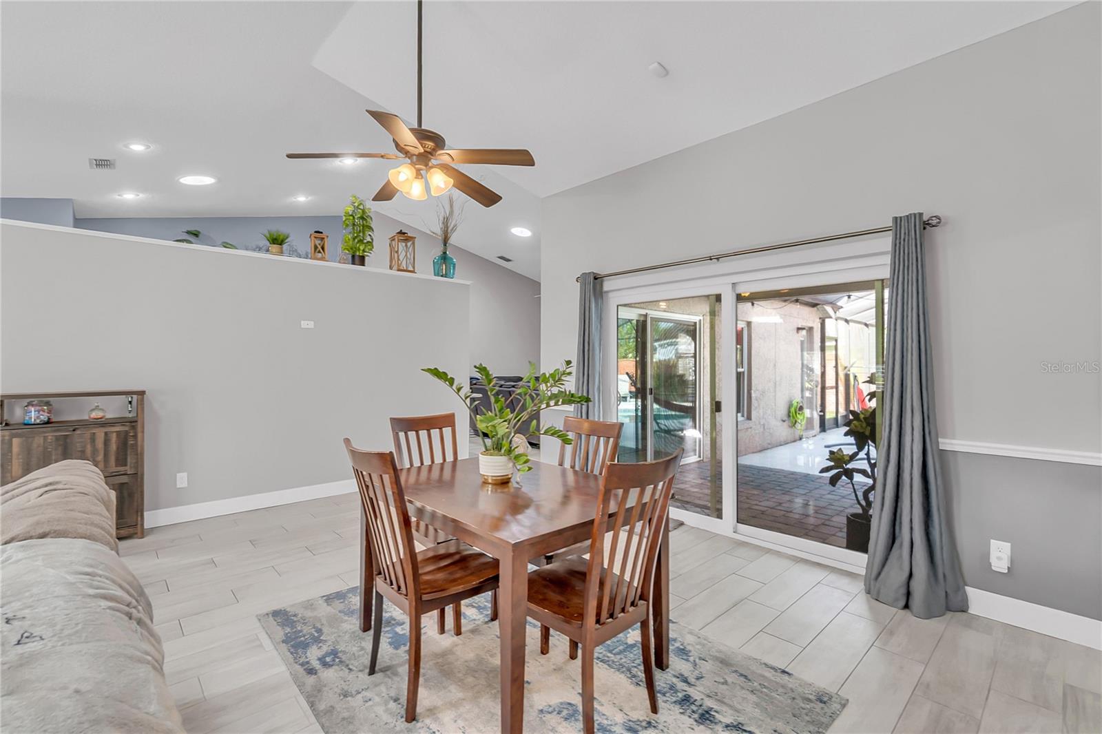 1584 THORNHILL CIR, OVIEDO, FL, 32765