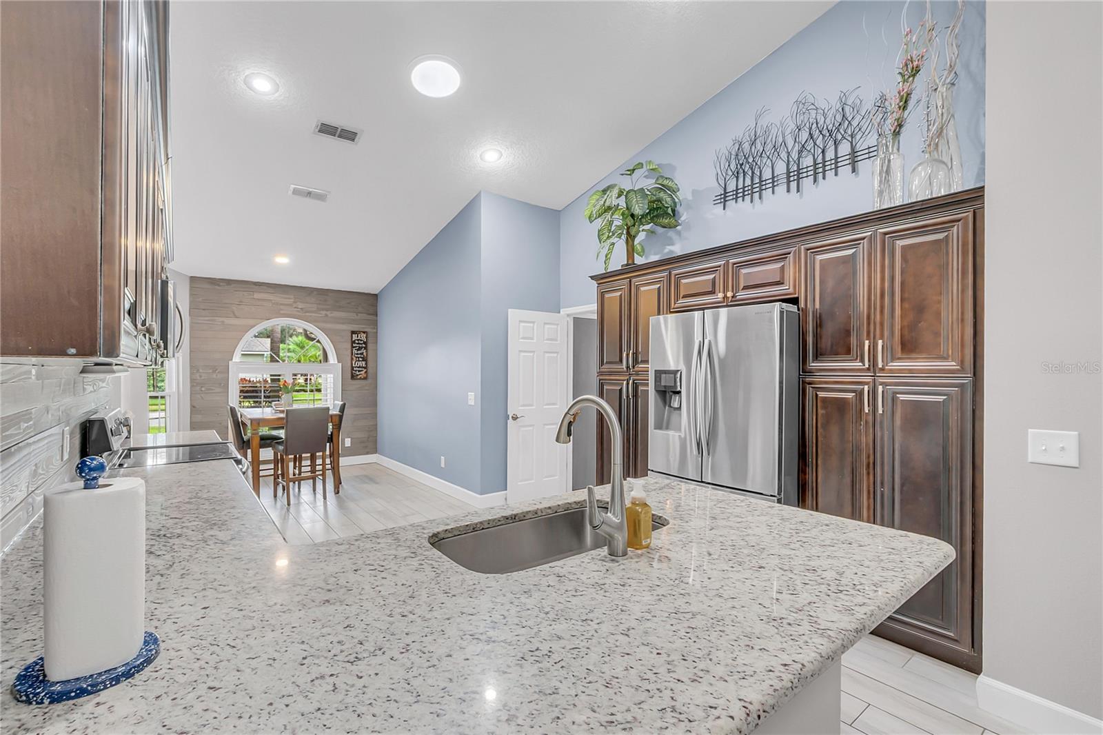 1584 THORNHILL CIR, OVIEDO, FL, 32765
