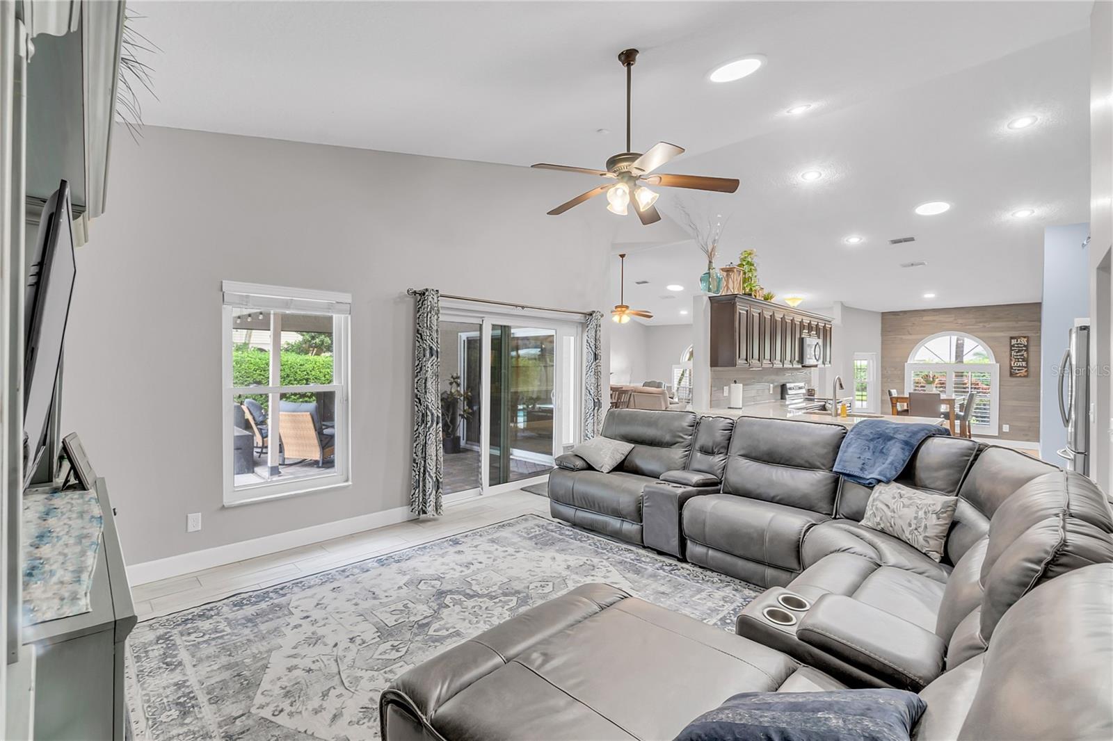 1584 THORNHILL CIR, OVIEDO, FL, 32765