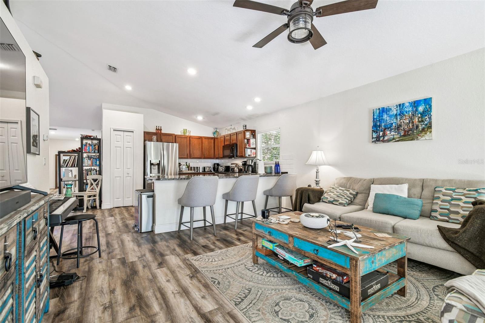 1627 HAMMOCKS AVE, LUTZ, FL, 33549