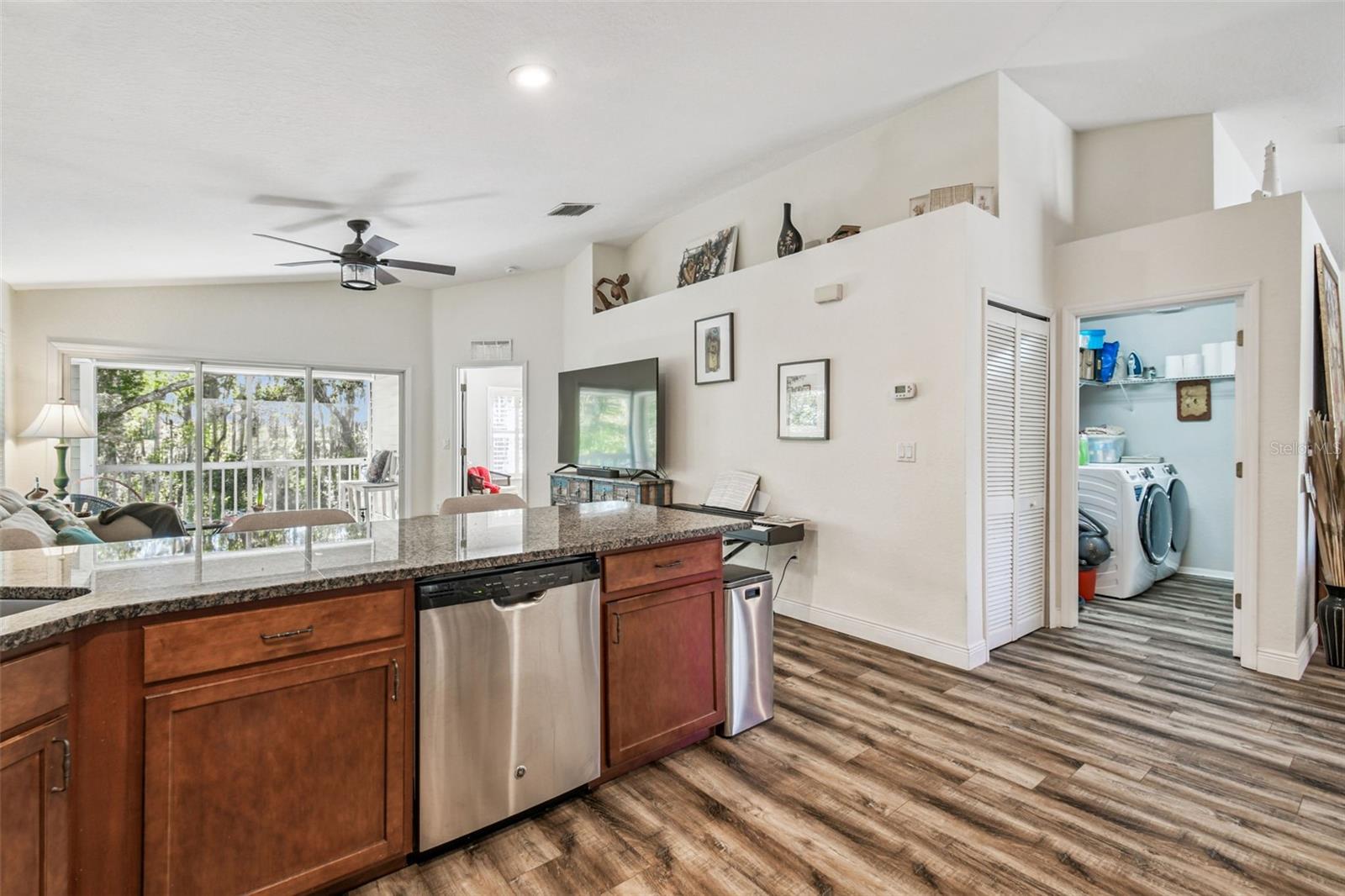 1627 HAMMOCKS AVE, LUTZ, FL, 33549