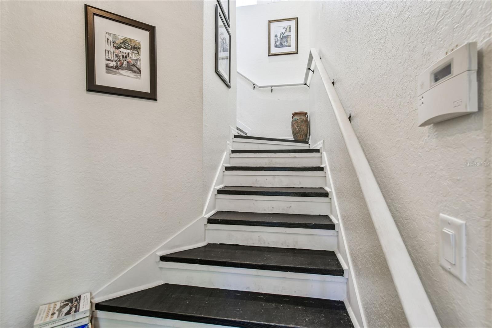 1627 HAMMOCKS AVE, LUTZ, FL, 33549