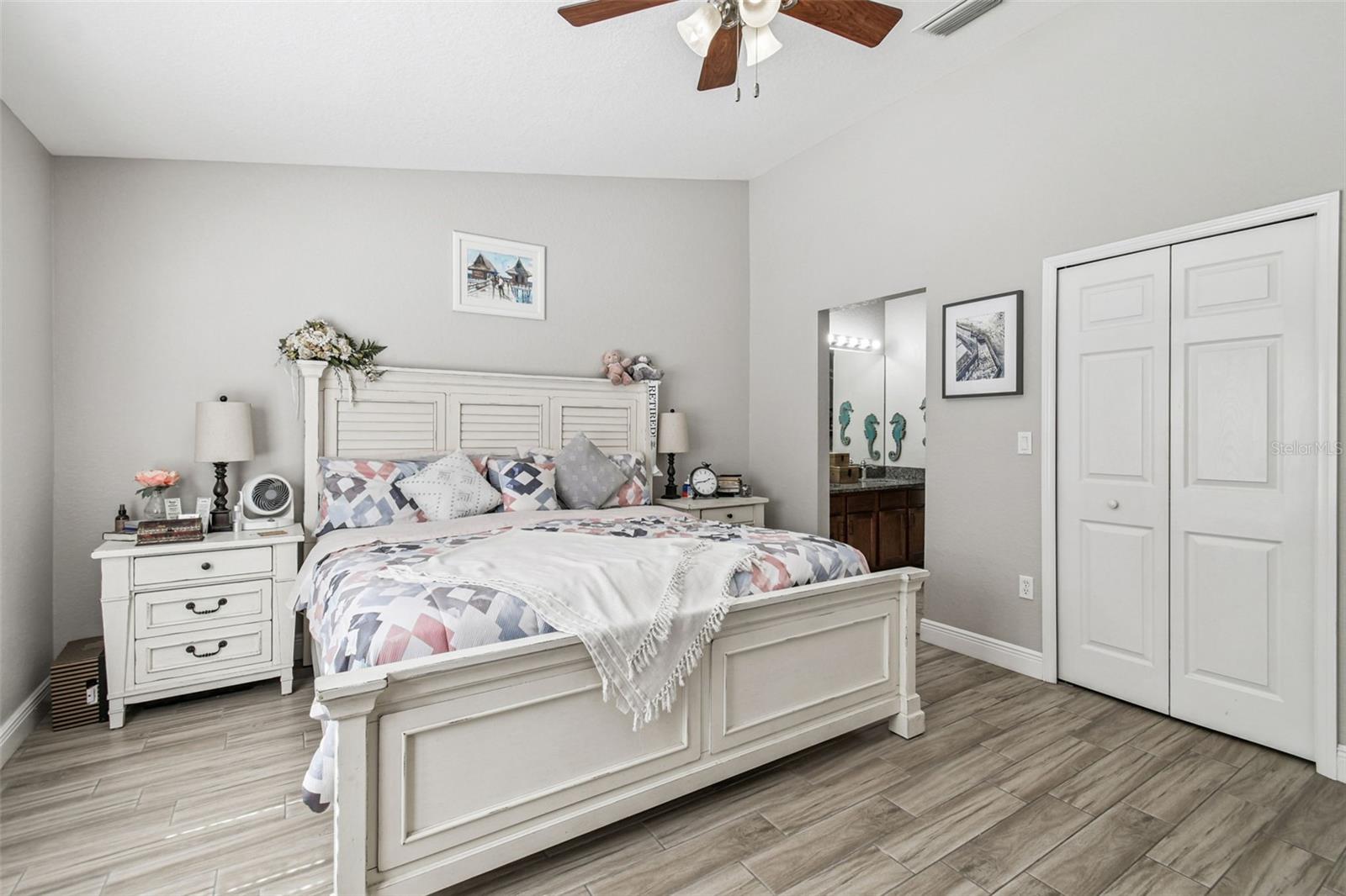 1627 HAMMOCKS AVE, LUTZ, FL, 33549