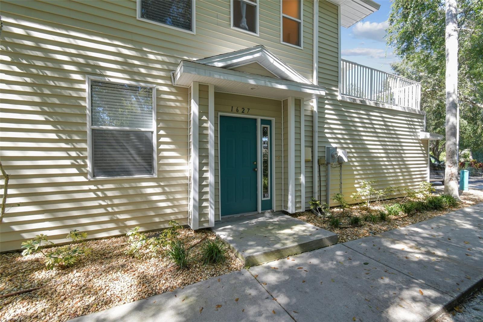 1627 HAMMOCKS AVE, LUTZ, FL, 33549