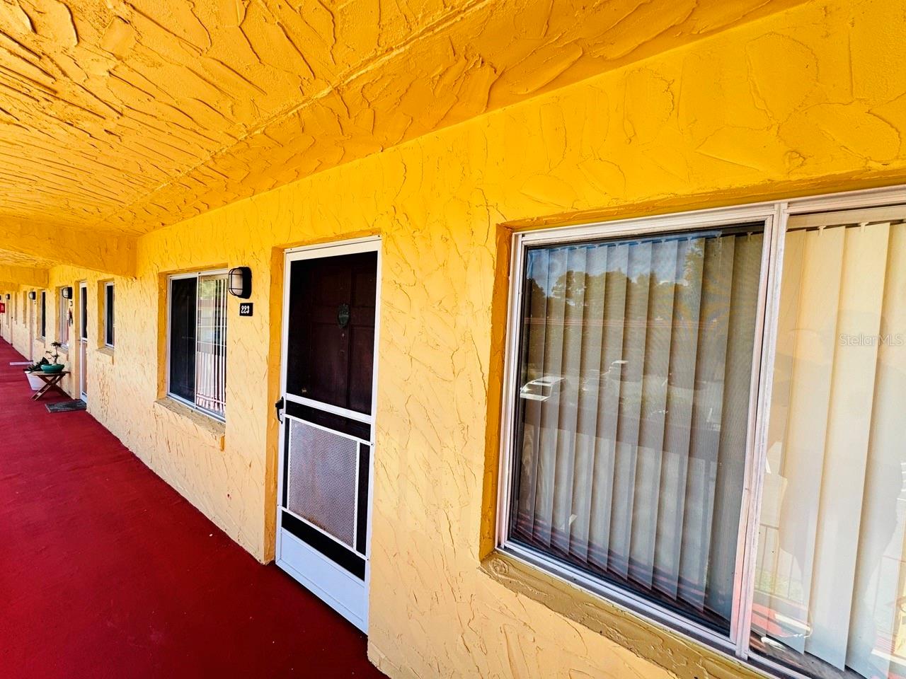 O6354793 Property Photo