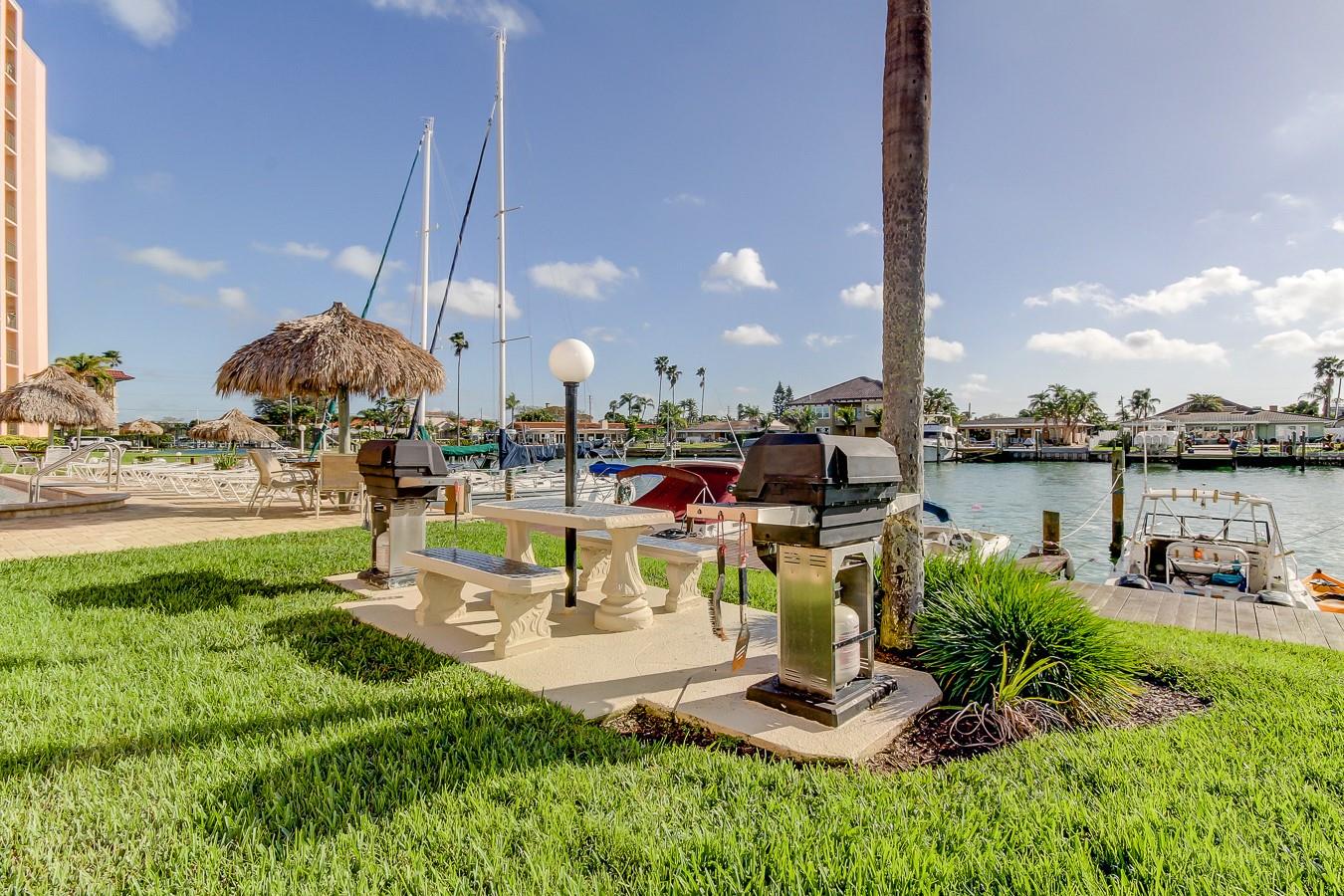 51 ISLAND WAY #1001, CLEARWATER BEACH, FL, 33767