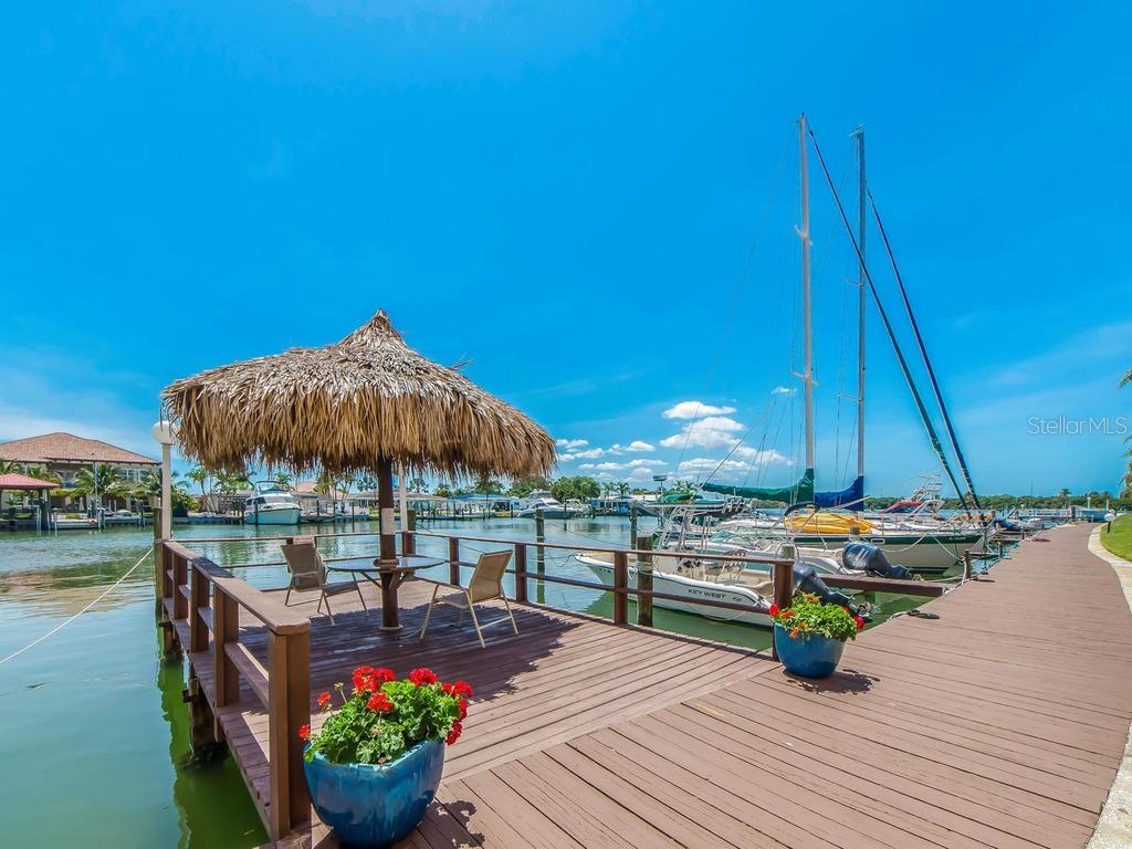 51 ISLAND WAY #1001, CLEARWATER BEACH, FL, 33767