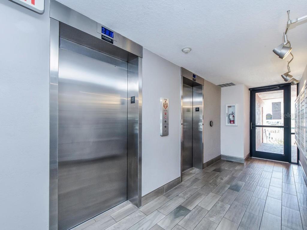 51 ISLAND WAY #1001, CLEARWATER BEACH, FL, 33767