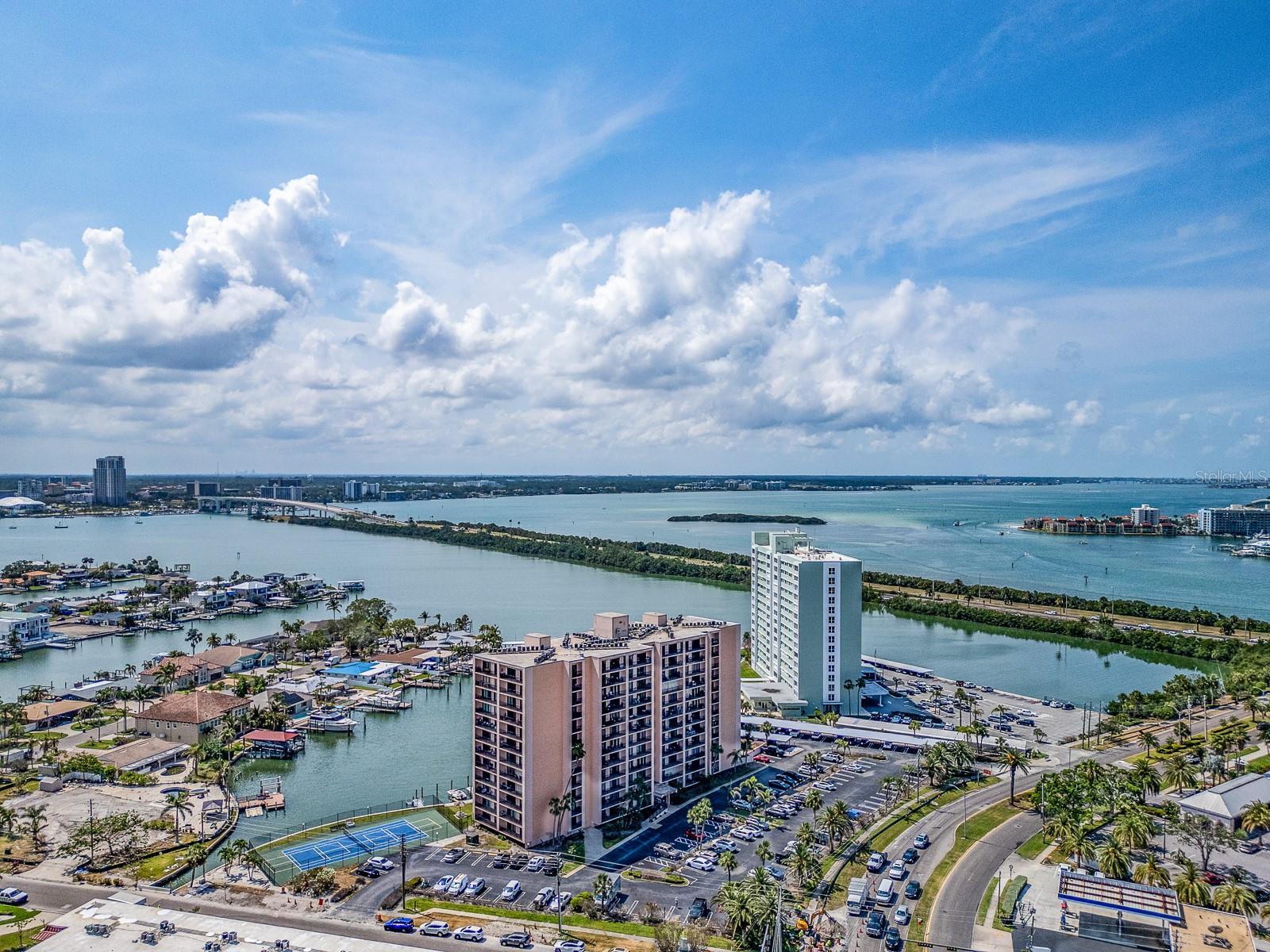 51 ISLAND WAY #1001, CLEARWATER BEACH, FL, 33767