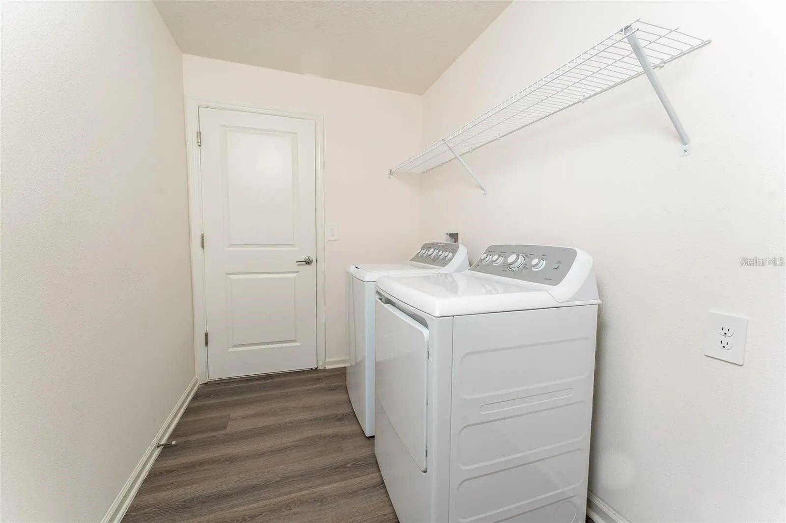 946 LAUREL VIEW WAY, GROVELAND, FL, 34736