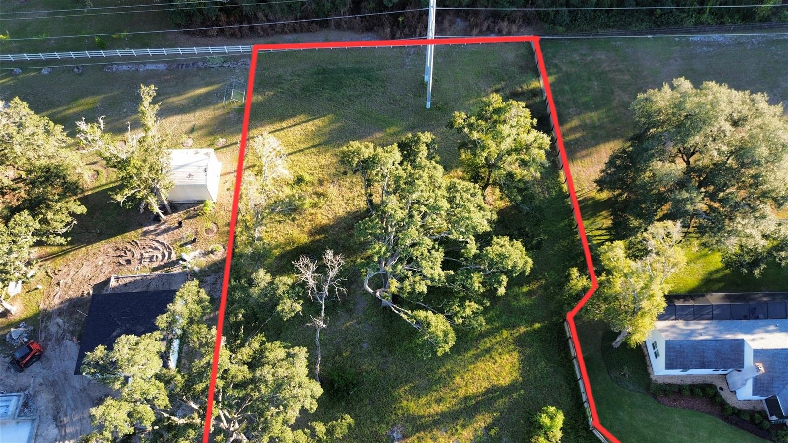 1407 WHITAKER RD, LUTZ, FL, 33559