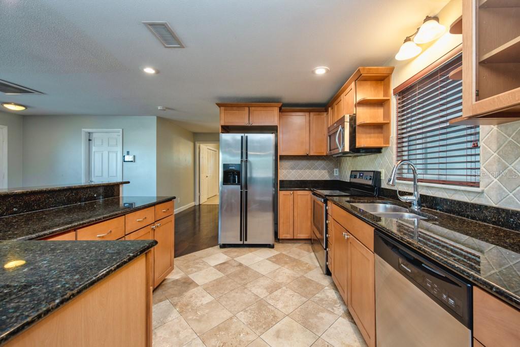 1877 DAWN DR, CLEARWATER, FL, 33763