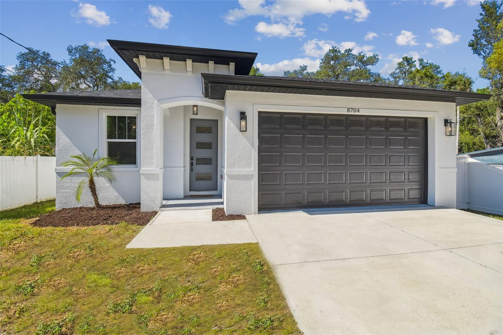 8704 N OTIS AVE, TAMPA, FL, 33604