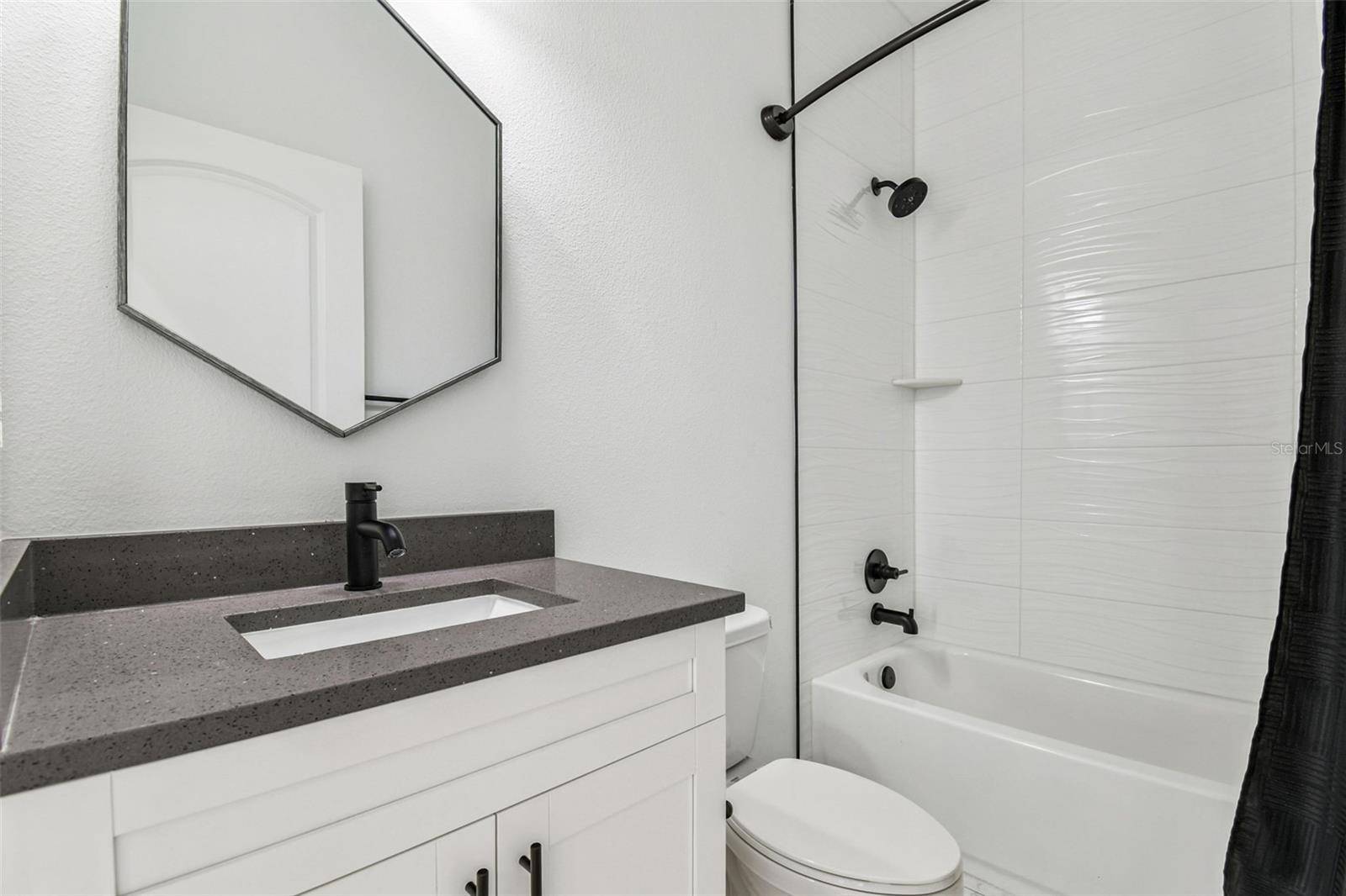 8704 N OTIS AVE, TAMPA, FL, 33604